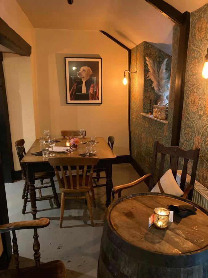 The Old Smithy Inn Welcombe Exteriör bild